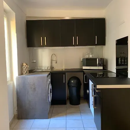 Superbe 3 Pieces Situe Dans Le Vieux-nice Apartment Nice